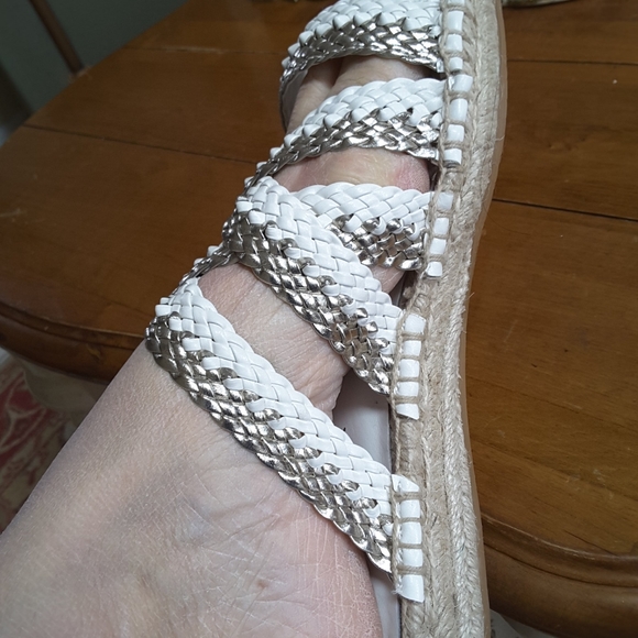 Donald J. Pliner NWT Espadrille Sandals!! - Picture 7 of 7
